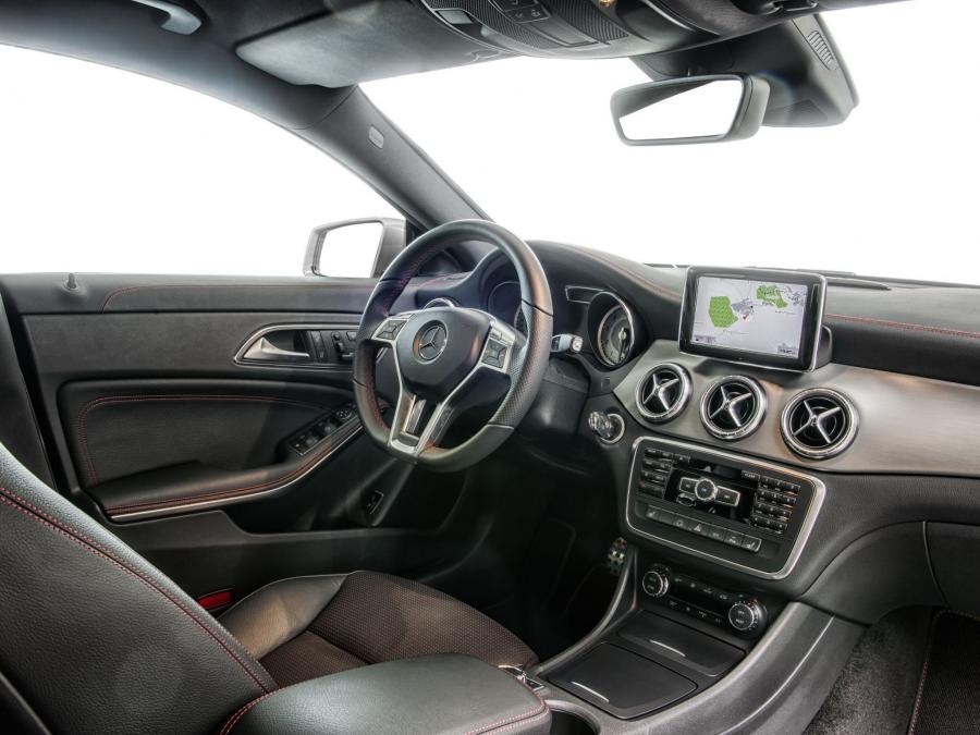  Mercedes-Benz CLA250 Sport 2013 года  (фото 9 из 15)